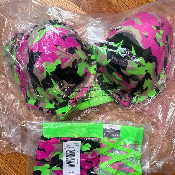 Neon Camo panties NEW WITH TAGS - Picture 3 of 3